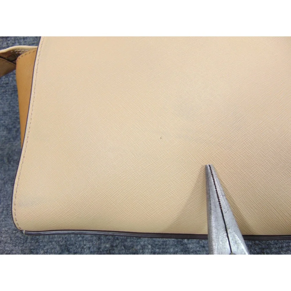 Michael Kors Selma Crossbody Tan Beige White Leather Saffiano Satchel Bag Flaw‎